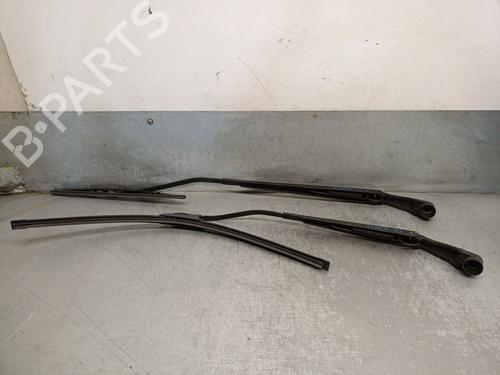 Front windshield wiper arm HYUNDAI GETZ (TB) 1.3 i | BP19924713C143 
