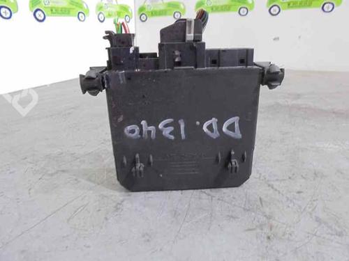 Used Comfort control module Comfort control module MERCEDES-BENZ C-CLASS (W202) C 250 Turbo-D (202.128) (150 hp) 2067876 2067876