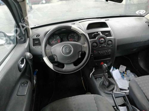Fuse box RENAULT MEGANE II Saloon (LM0/1_)  | BP10657685E1 