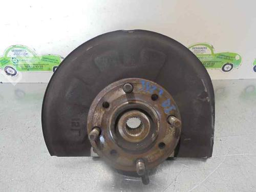 Used Left front steering knuckle VOLVO S40 I (644) 1.6 (109 hp) 2051434
