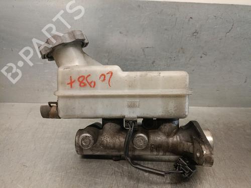 Used Brake master cylinder HYUNDAI H-1 Van (A1) 2.5 TD (99 hp) 19323396