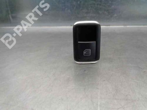 Used Right rear window switch Right rear window switch MERCEDES-BENZ C-CLASS (W204) C 200 CDI (204.007, 204.006) (136 hp) 7531488 7531488