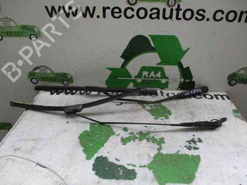 Used Front windshield wiper arm SMART FORTWO Coupe (450) 0.7 (450.352, 450.332) (61 hp) 5045235