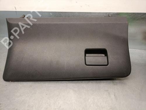 Used Glove box TOYOTA YARIS (_P13_) 1.0 (KSP130_, KSP130) (69 hp) 18952292