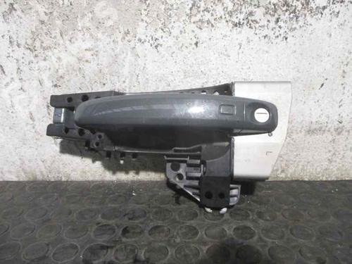 Used Front left exterior door handle Front left exterior door handle AUDI A1 Sportback (8XA, 8XF) 1.6 TDI (115 hp) 6565644 6565644