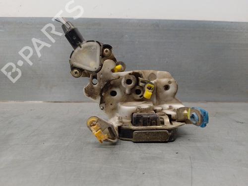 Vergrendeling links voor NISSAN PRIMERA (P10) 1.6 (102 hp) 18061865