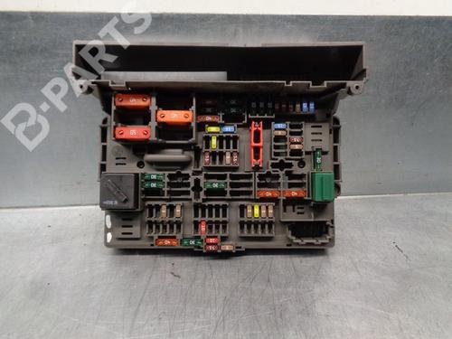 Used Fuse box Fuse box BMW 3 (E90) 320 d (177 hp) 8382550 8382550
