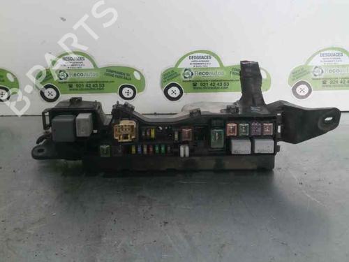 Zekeringkast TOYOTA AVENSIS Saloon (_T25_) 2.0 D-4D (CDT250_, CDT250R) (116 hp) 2309875