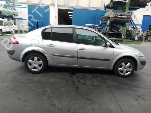 Fuse box RENAULT MEGANE II Saloon (LM0/1_)  | BP10657685E1 