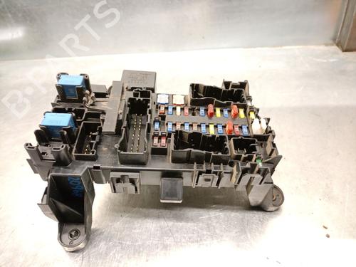 Used Fuse box SUZUKI GRAND VITARA II (JT, TE, TD) 1.9 DDiS All-wheel Drive (JT419, TD44, JB419WD, JB419XD,... (129 hp) 19637278