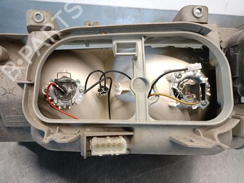 Right headlight PEUGEOT 806 (221) 2.1 td 12V | BP19112081C29 
