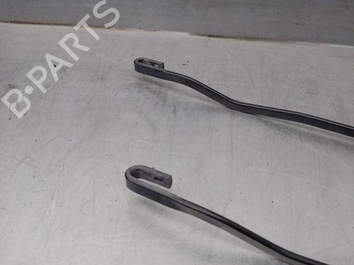 Front windshield wiper arm LAND ROVER FREELANDER I (L314) 2.0 Td4 4x4 | BP18061857C143 