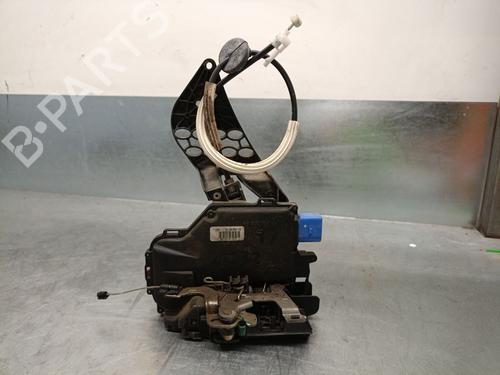 Used Rear right lock VW TOUAREG (7LA, 7L6, 7L7) 2.5 R5 TDI (174 hp) 19269177