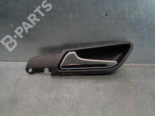 Used Rear left interior door handle Rear left interior door handle MERCEDES-BENZ B-CLASS Sports Tourer (W245) B 180 CDI (245.207) (109 hp) 8209504 8209504