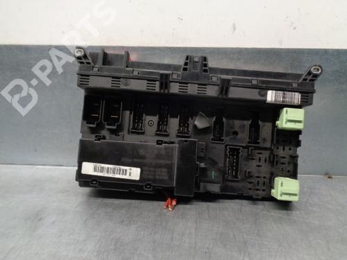 Used Fuse box Fuse box BMW X5 (E53) 3.0 d (184 hp) 8810908 8810908