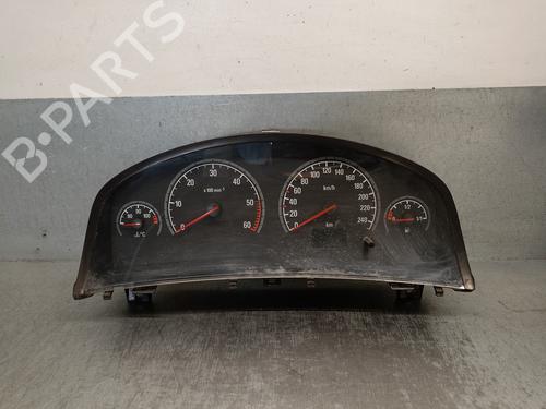 Used Instrument cluster OPEL VECTRA C (Z02) 1.9 CDTI (F69) (100 hp) 18880300