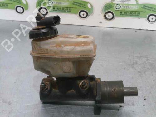Used Brake master cylinder RENAULT KANGOO Express (FC0/1_) 1.5 dCi (FC07, FC1R) (65 hp) 2073708