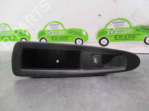 Used Right rear window switch CITROËN C4 I (LC_) 1.6 HDi (109 hp) 2052347