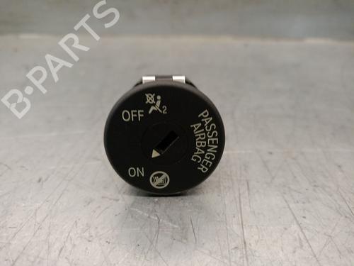 Commutateur BMW X1 (E84) sDrive 18 d (143 hp) 19801284