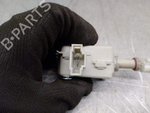 Fuel door actuator VW GOLF IV (1J1) 1.6 | BP18421272E18 