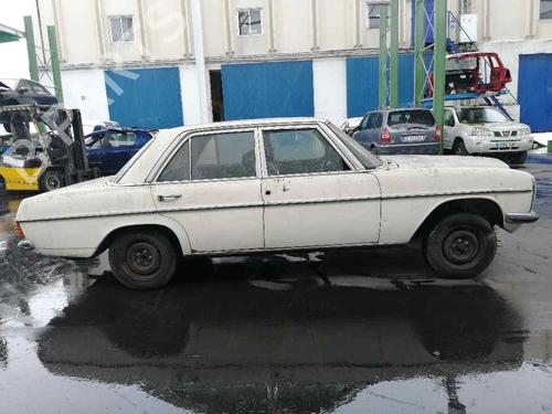 Front left seatbelt MERCEDES-BENZ 123 Saloon (W123) 240 D (123.123) | BP8725527I26 