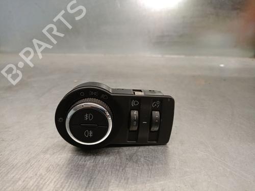 Used Headlight switch OPEL ASTRA J Sports Tourer (P10) 1.6 CDTi (35) (110 hp) 19266431