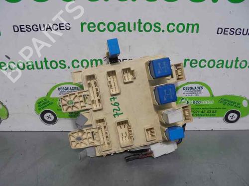 Used Fuse box HYUNDAI ELANTRA III (XD) 2.0 CRDi (113 hp) 2121534