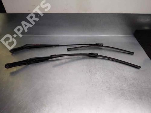 Used Front wipers mechanism Front wipers mechanism AUDI Q5 (8RB) 2.0 TDI quattro (170 hp) 10937448 10937448
