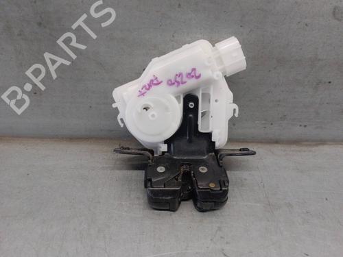 Tailgate lock TOYOTA YARIS (_P21_, _PA1_, _PH1_) 1.5 Hybrid (MXPH10, MXPH11) (116 hp) 17746865