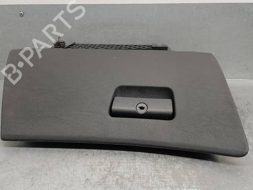 Used Glove box BMW 5 (E39) 520 d (136 hp) 17677136