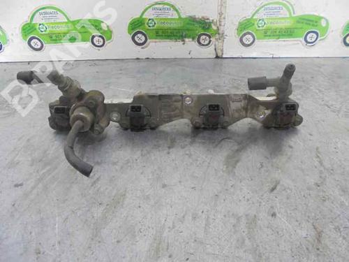 Used Injection rail Injection rail FORD ESCORT VI Turnier (GAL) 1.6 i 16V (90 hp) 2077766 2077766