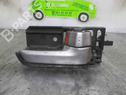 Used Front right interior door handle Front right interior door handle SUZUKI SWIFT III (MZ, EZ) 1.3 DDiS (RS413D) (69 hp) 5335903 5335903