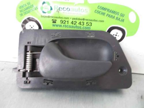 Used Front left interior door handle RENAULT LAGUNA I (B56_, 556_) 1.9 dTi (B56J) (98 hp) 3216126