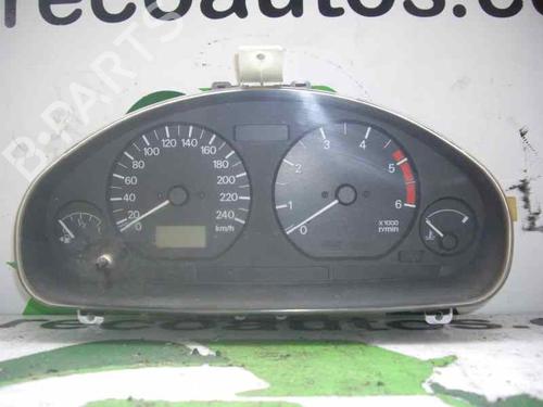 Used Instrument cluster MITSUBISHI CARISMA (DA_) 1.9 TD (DA4A) (90 hp) 2298654