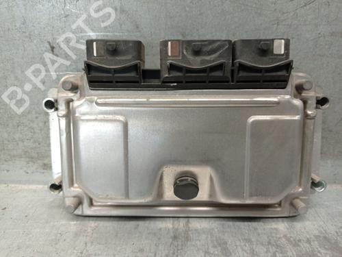 Used Engine control unit (ECU) PEUGEOT 306 (7B, N3, N5) 1.6 (98 hp) 19573395