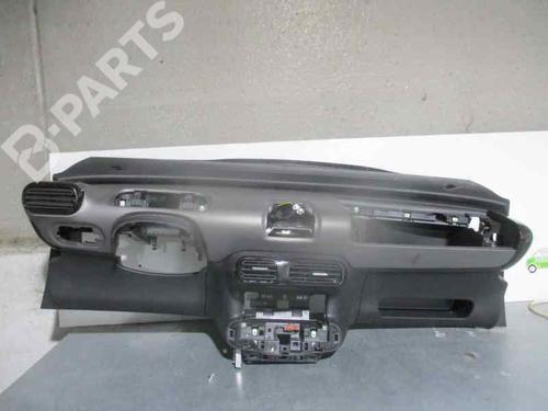 dashboard-citroen-c4-cactus-12-thp-110-2014-2680199 main image
