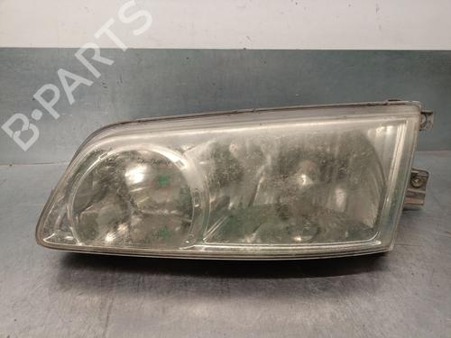 Used Left headlight HYUNDAI H-1 Van (A1) 2.5 TD (99 hp) 19307548