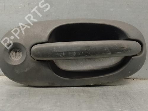 Used Front right exterior door handle CHRYSLER VOYAGER / GRAND VOYAGER III (GS_, NS_) 2.4 i (151 hp) 18355190
