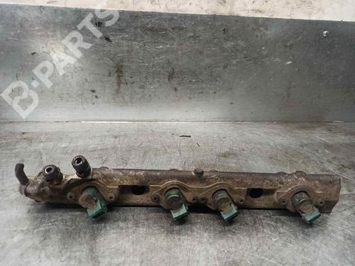 injection-rail-renault-laguna-i-b56_-556_-18-857013-1993-1994-1995-1996-1997-1998-1999-2000-2001-2002-9251887 main image