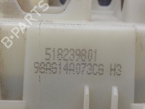 Fuse box FORD FOCUS I Saloon (DFW) 1.6 16V | BP19266047E1 