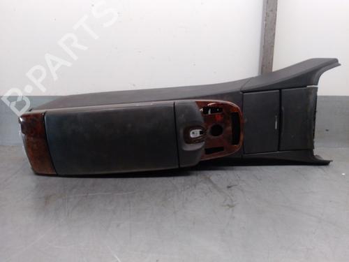 Used Armrest / Center console MERCEDES-BENZ S-CLASS (W221, V221) S 320 CDI (211 hp) 19321961