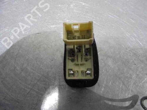Right rear window switch HYUNDAI ACCENT II (LC)  | BP2082480I28 