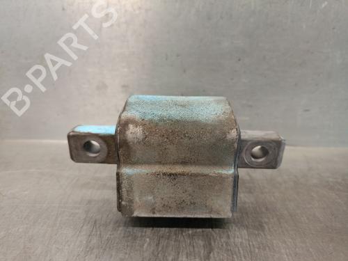 Used Engine mount MERCEDES-BENZ C-CLASS (W203) C 220 CDI (203.006, 203.008) (143 hp) 19303856