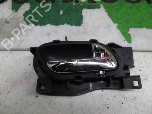 Used Front right interior door handle PEUGEOT 407 (6D_) 2.0 HDi 135 (6DRHRH, 6DRHRE, 6DRHRG, 6DRHRJ) (136 hp) 3215836