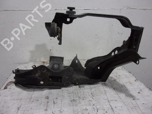 Venstre forlygtestøtte MERCEDES-BENZ CLS (C219) CLS 350 (219.356) (272 hp) 17766046