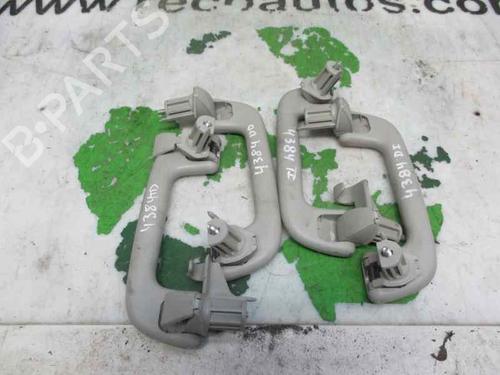 Used Front left interior door handle TOYOTA COROLLA Verso (ZER_, ZZE12_, R1_) 2.2 D-4D (AUR10_, AUR10R) (136 hp) 3216352