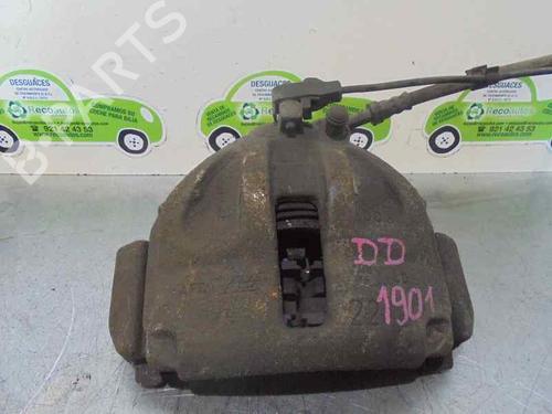 Used Right front brake caliper MERCEDES-BENZ SPRINTER 3-t Van (B903) [1995-2012]  11619367