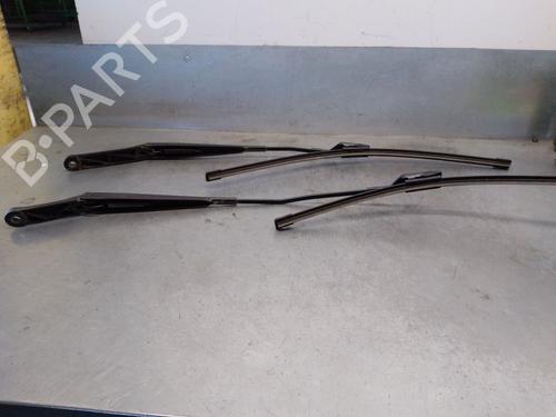 Front windshield wiper arm VW GOLF VI Convertible (517) 1.6 TDI | BP19395675C143 