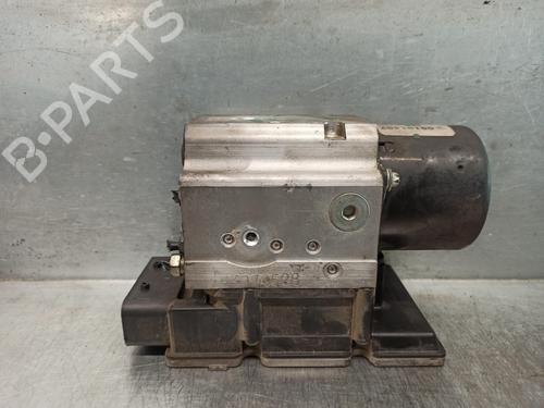 Used ABS pump OPEL VECTRA C (Z02) 2.0 DTI 16V (F69) (101 hp) 17633505