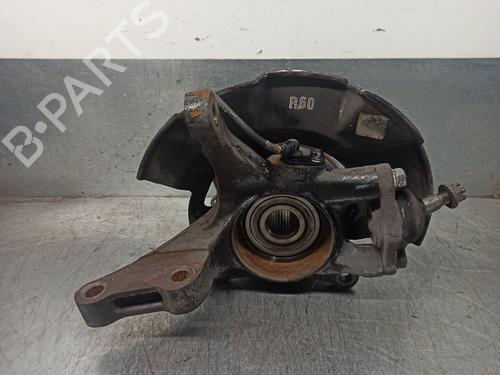 Used Right front steering knuckle HYUNDAI TUCSON (JM) 2.0 (141 hp) 13658562